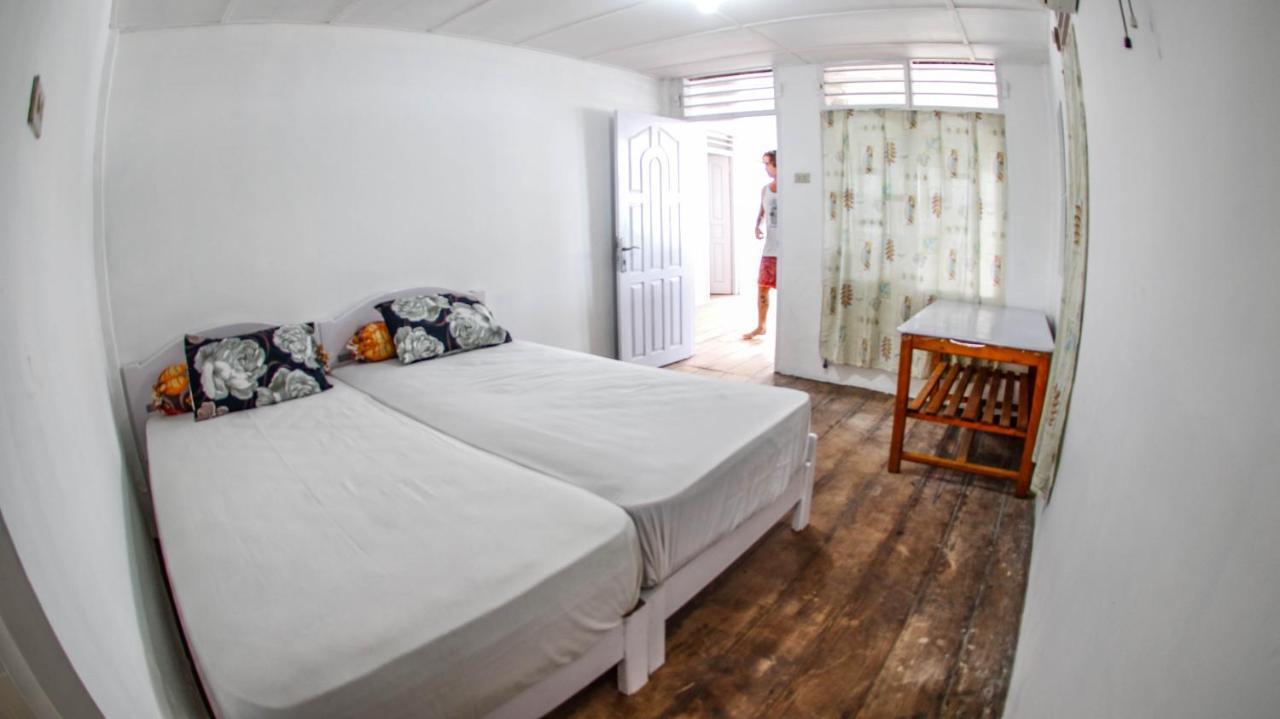Nias Surf Stay Lagudri Exterior photo