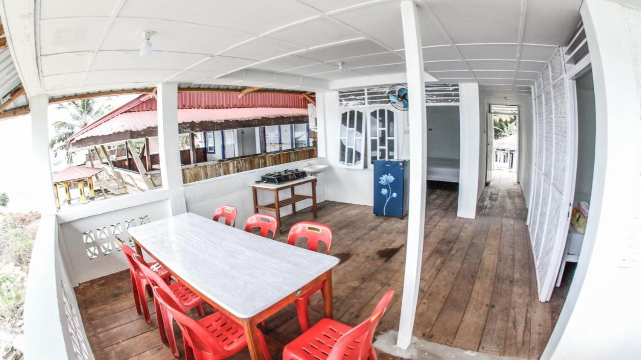 Nias Surf Stay Lagudri Exterior photo