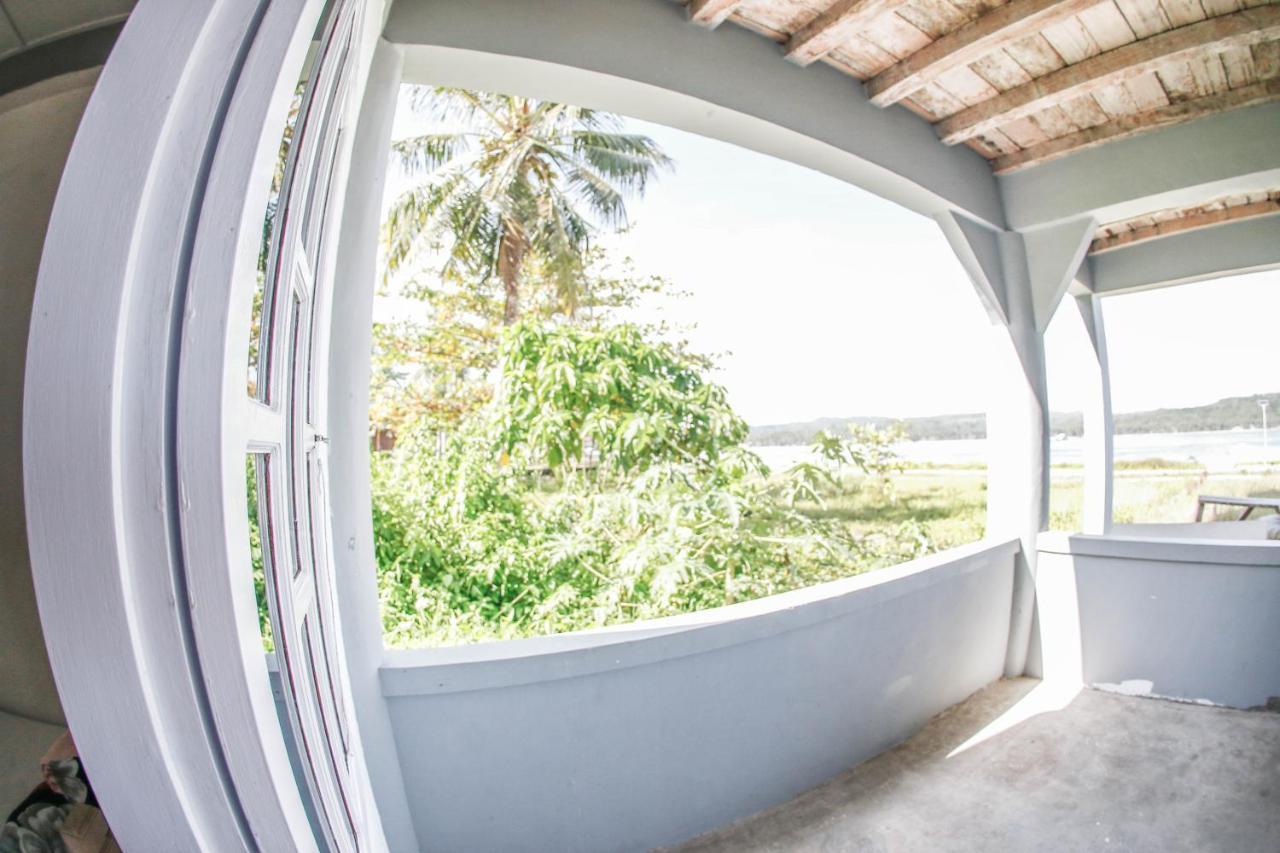 Nias Surf Stay Lagudri Exterior photo